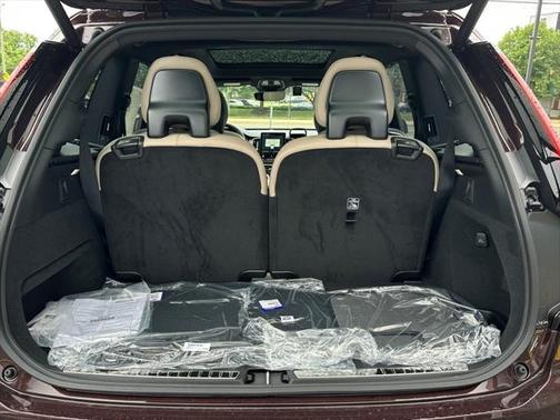 2025 Volvo XC90 B6 Ultra