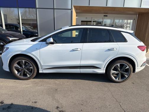 2023 Audi Q4 e-tron Prestige 50 quattro