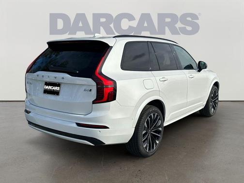 2026 Volvo XC90 B6 Ultra Dark Theme 7-Seater