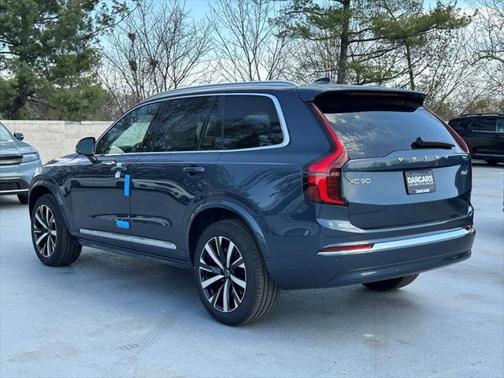 2025 Volvo XC90 B6 Core