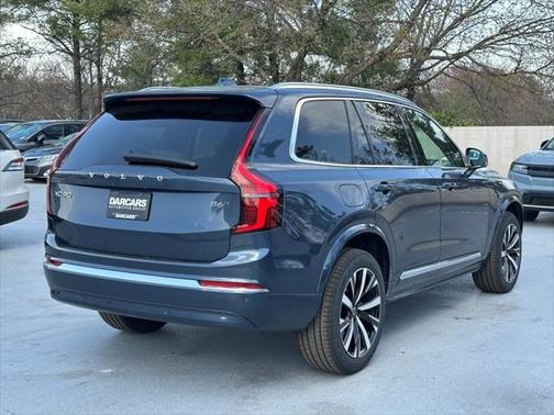 2025 Volvo XC90 B6 Core