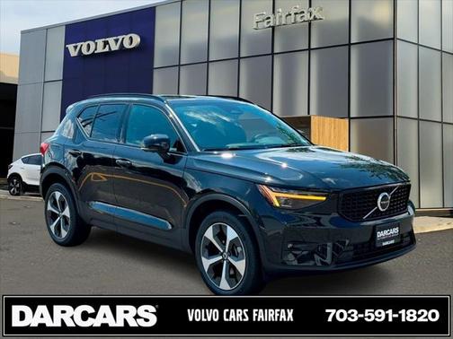 2026 Volvo XC40 B5 Plus