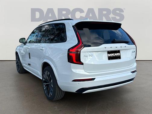 2026 Volvo XC90 B6 Ultra Dark Theme 6-Seater