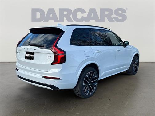 2026 Volvo XC90 B6 Ultra Dark Theme 6-Seater