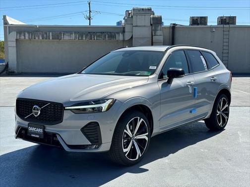 2025 Volvo XC60 B5 Ultra