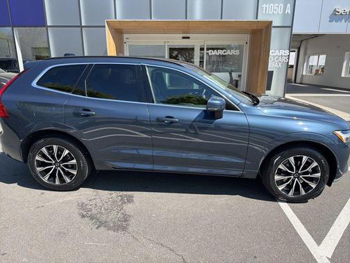 Denim Blue Metallic 2023 Volvo XC60 B5 Core