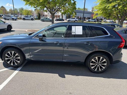 Denim Blue Metallic 2023 Volvo XC60 B5 Core
