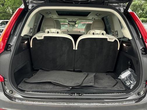 2024 Volvo XC90 Recharge Plug-In Hybrid T8 Plus Bright Theme 7-Seater