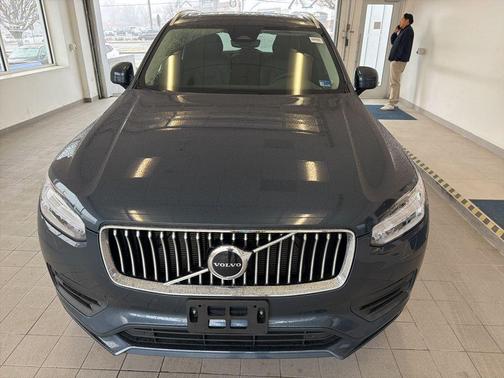 2023 Volvo XC90 B5 Core