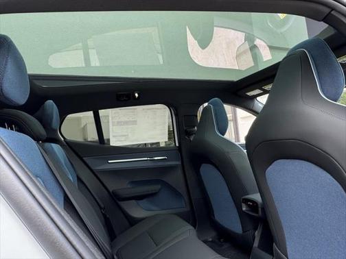 2025 Volvo EX30 Twin Motor Plus