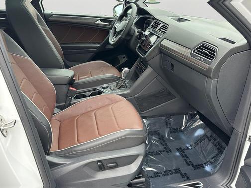 Pure White 2022 Volkswagen Tiguan 2.0T SEL R-Line 4MOTION