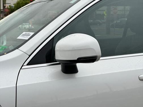 2024 Volvo XC90 Recharge Plug-In Hybrid T8 Plus Bright Theme 7-Seater