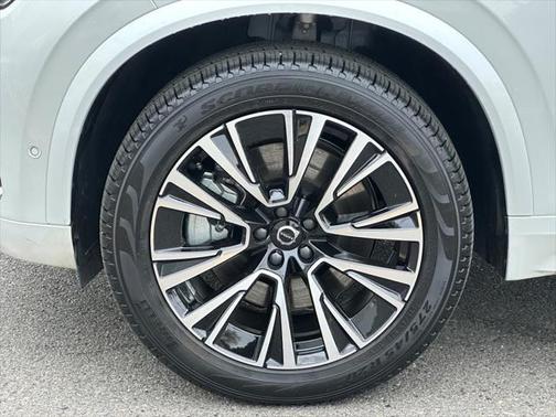 2024 Volvo XC90 Recharge Plug-In Hybrid T8 Plus Bright Theme 7-Seater