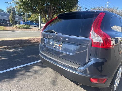 2013 Volvo XC60 3.2 Platinum