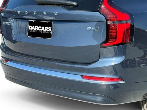 2025 Volvo XC90 B6 Core