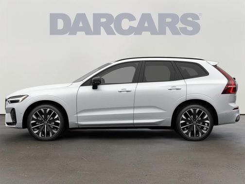 Crystal White Metallic 2026 Volvo XC60 B5 Ultra