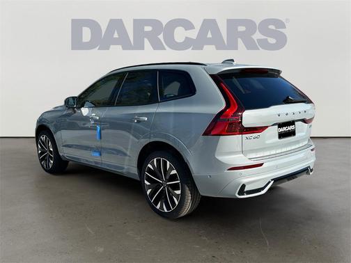 2026 Volvo XC60 B5 Ultra