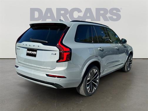 2026 Volvo XC90 B6 Ultra Dark Theme 7-Seater