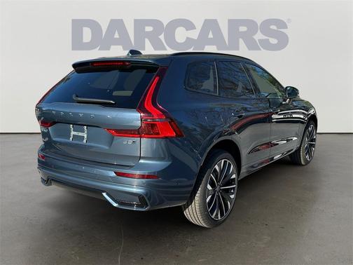 2026 Volvo XC60 B5 Ultra