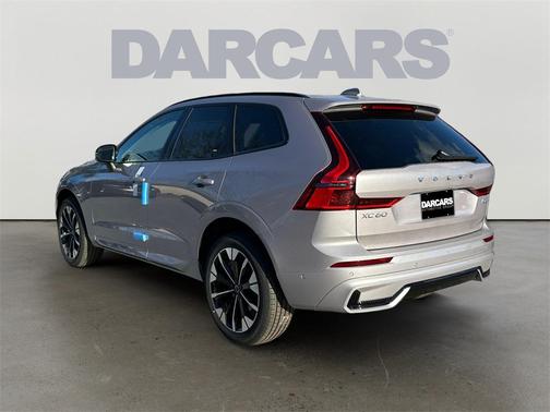2026 Volvo XC60 B5 Plus