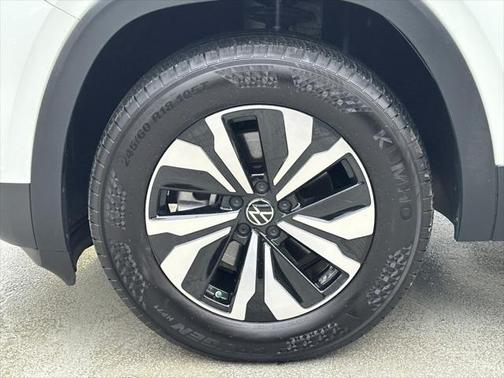 2024 Volkswagen Atlas Cross Sport 2.0T SE