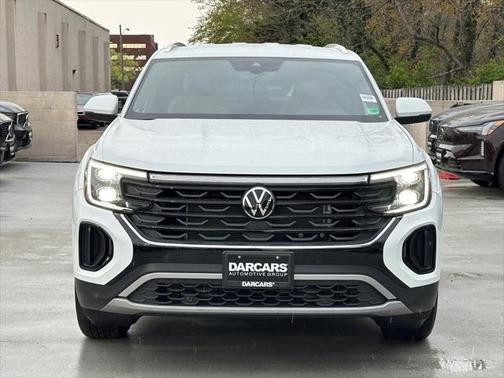 2024 Volkswagen Atlas Cross Sport 2.0T SE
