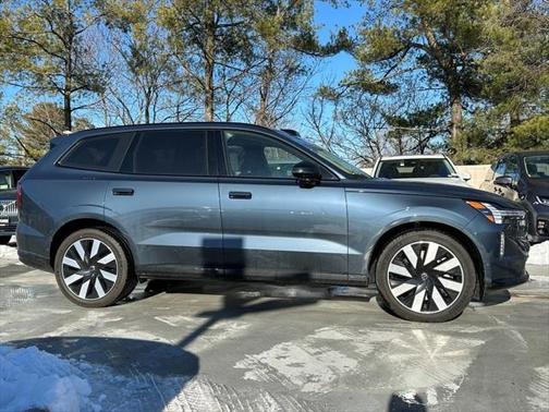 2025 Volvo EX90 Ultra