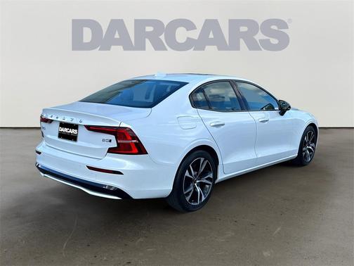 2025 Volvo S60 B5 Core