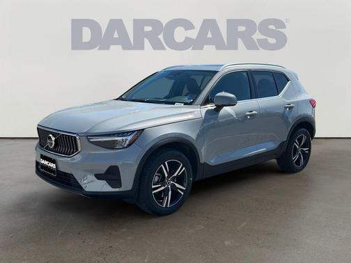 Vapour Grey Metallic 2025 Volvo XC40 B5 Core Bright Theme