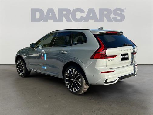 2026 Volvo XC60 B5 Ultra
