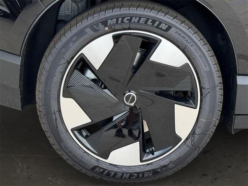 2025 Volvo EX30 Twin Motor Plus