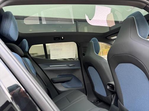 2025 Volvo EX30 Twin Motor Plus