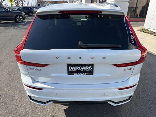 2025 Volvo XC60 B5 Plus