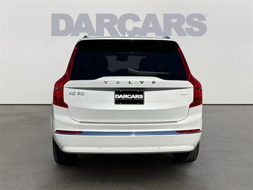 2024 Volvo XC90 Recharge Plug-In Hybrid T8 Plus 6-Seater