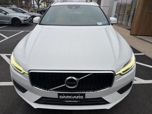 2020 Volvo XC60 T5 Momentum