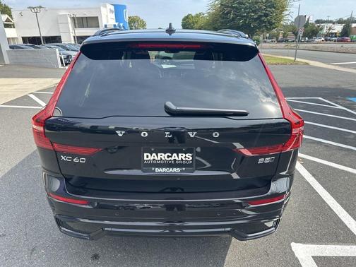 2025 Volvo XC60 B5 Ultra