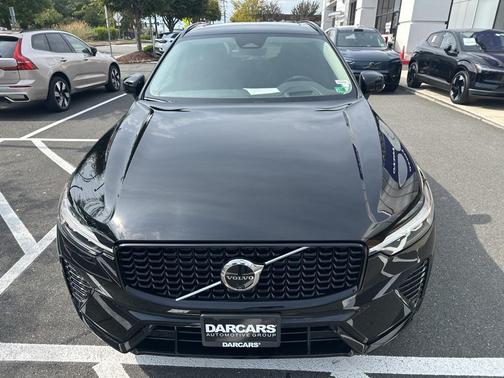 2025 Volvo XC60 B5 Ultra