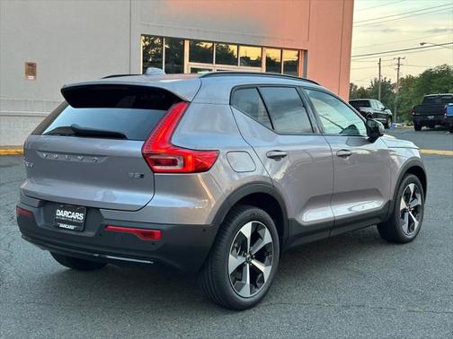 2026 Volvo XC40 B5 Plus