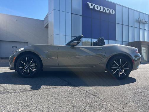 Zircon Sand Metallic 2024 Mazda MX-5 Miata Grand Touring