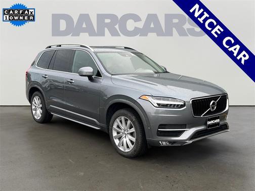 2018 Volvo XC90 T5 Momentum