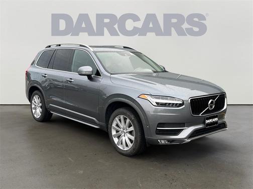 2018 Volvo XC90 T5 Momentum