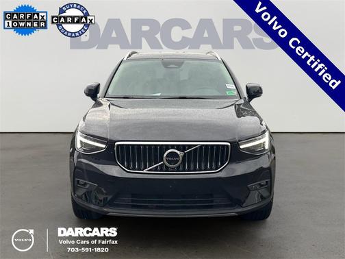 2024 Volvo XC40 B5 Plus Bright Theme