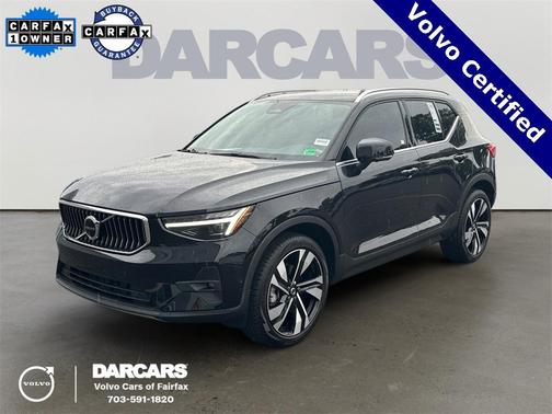 2024 Volvo XC40 B5 Plus Bright Theme