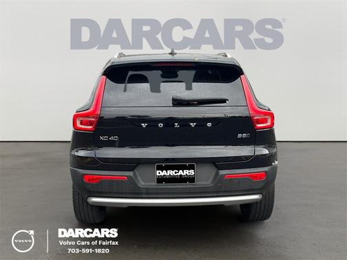 2024 Volvo XC40 B5 Plus Bright Theme