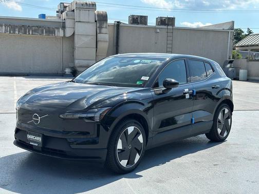 2025 Volvo EX30 Twin Motor Plus