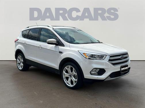 White Platinum Metallic Tri-Coat 2019 Ford Escape Titanium