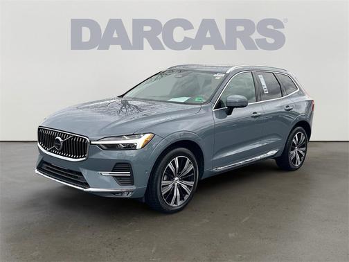 2023 Volvo XC60 B5 Plus Bright Theme