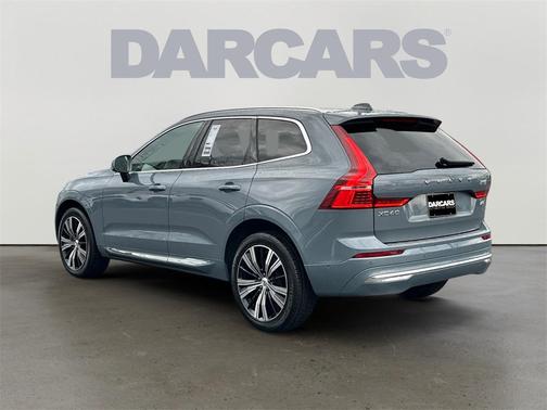 2023 Volvo XC60 B5 Plus Bright Theme