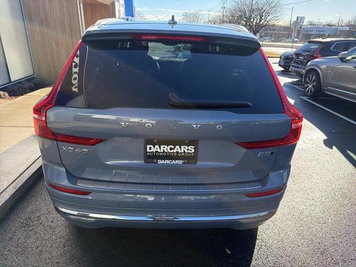 2023 Volvo XC60 B5 Plus Bright Theme