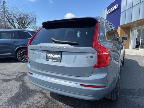 2023 Volvo XC90 B5 Core